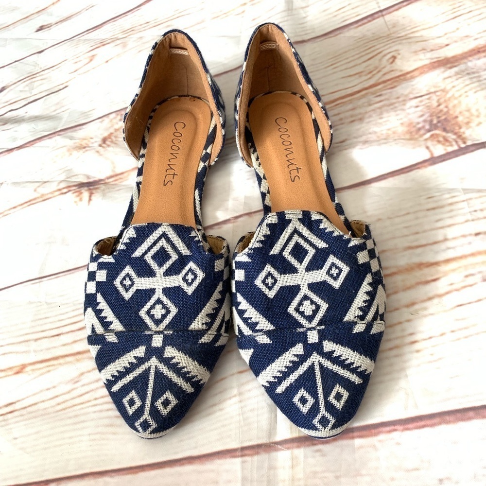 Coconuts by Matisse Questo Flats Blue White